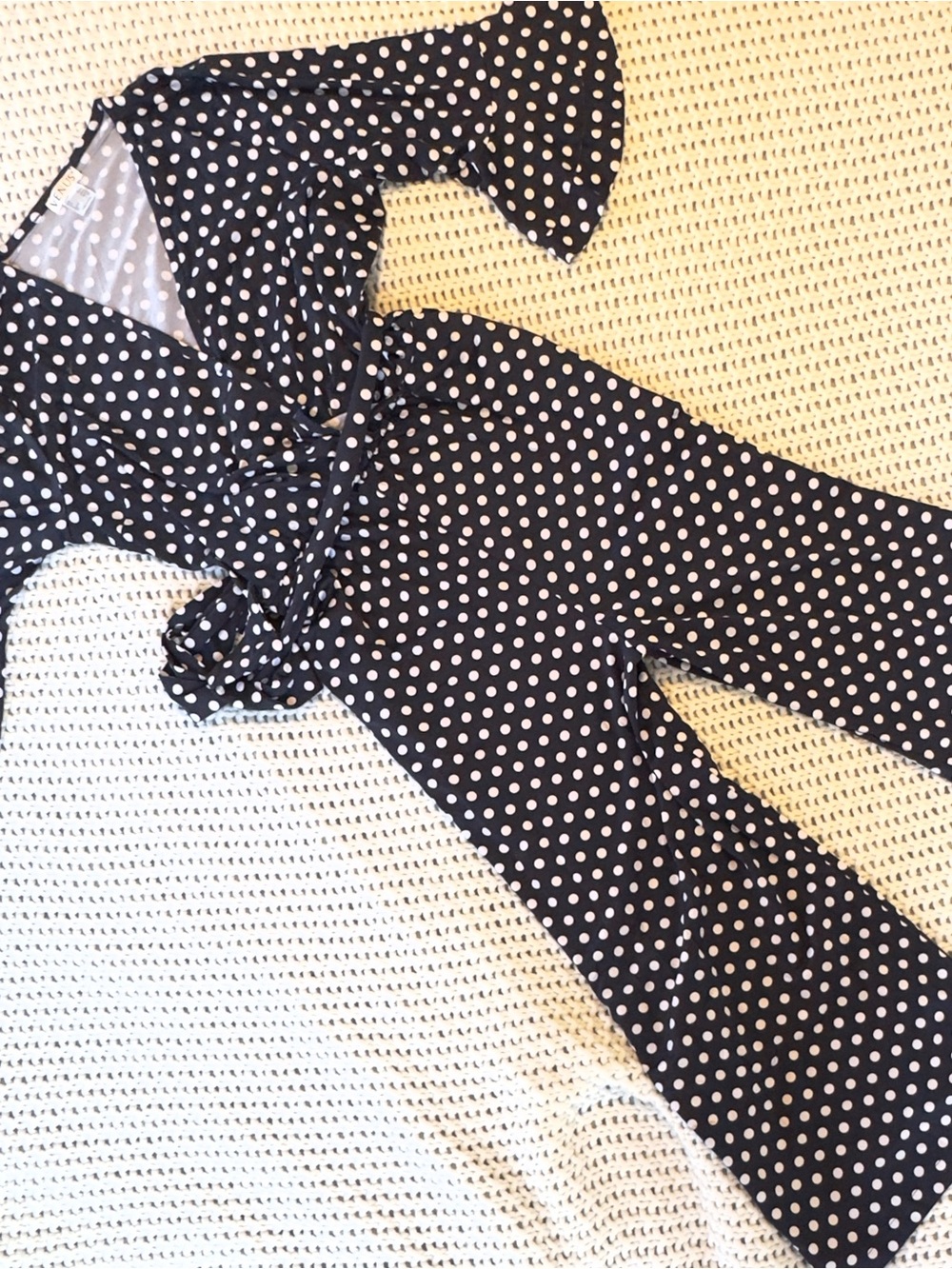VENUS Jumpsuit size XL NavyWhite Polka Dot VNeck Wide Leg Pockets 3/4 sleeves